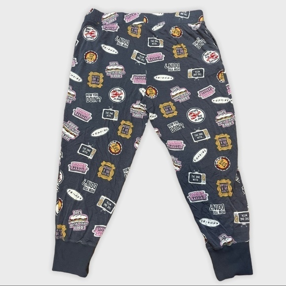 Warner Bros. Friends's  Print Lounge Jogger - Picture 5 of 10